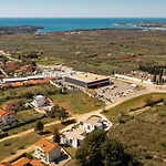 Modern Tonka With Pool And Grill In Porec Villa Tar-Vabriga