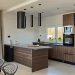 Modern Tonka With Pool And Grill In Porec Tar-Vabriga